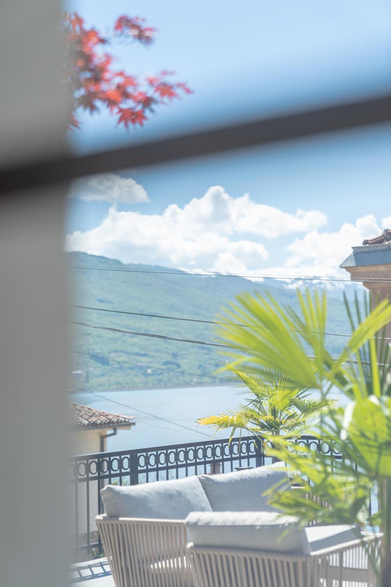 Villa & Spa Chunarot オフリド エクステリア 写真