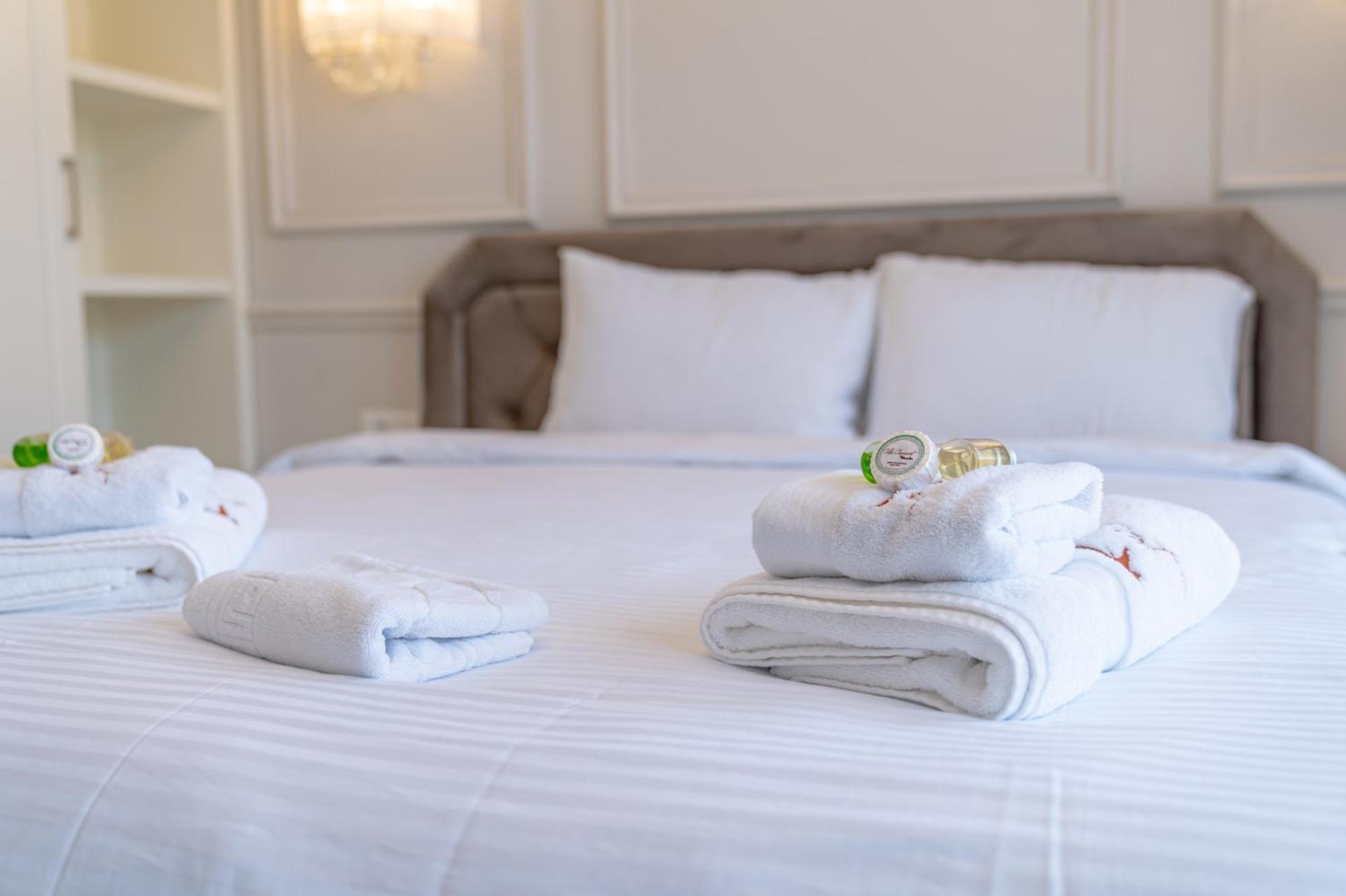 Villa & Spa Chunarot オフリド エクステリア 写真